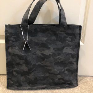 New Quilted Koala Camo Bag
